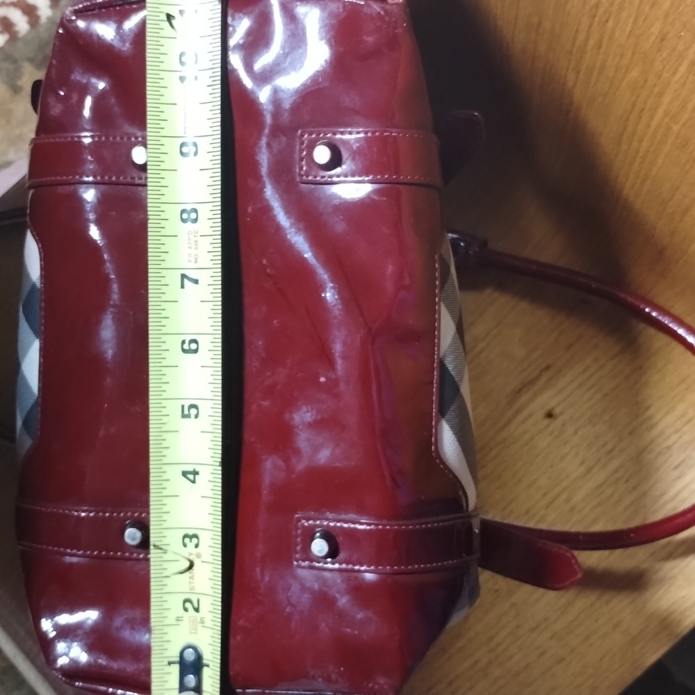 Burberry Denham Plaid Tote EUC - Picture 10 of 15